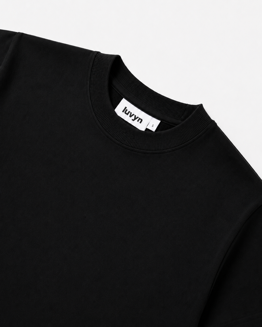 BLACK ESSENTIAL TEE