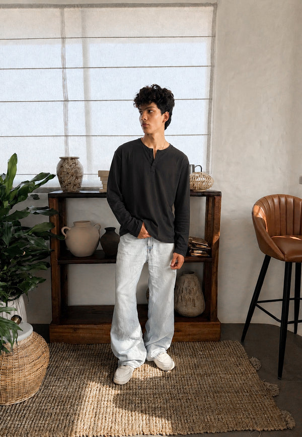 CLASSIC BLACK HENLEY