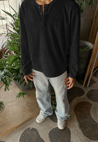 CLASSIC BLACK HENLEY