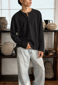 CLASSIC BLACK HENLEY