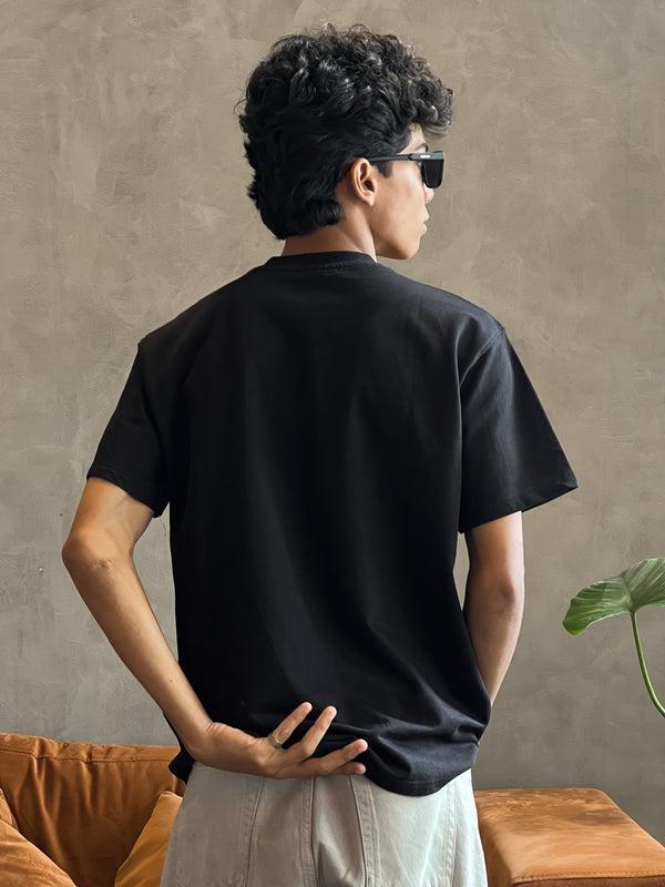 BLACK ESSENTIAL TEE